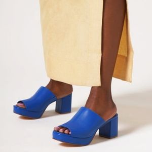 Charlotte Stone Rian in Royal (blue), size 9